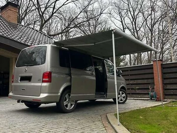 Авто Volkswagen Multivan 2015 № 8241357
