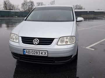 Авто Volkswagen Touran 2004 № 8241821