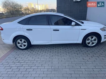 Авто Ford Mondeo 2011 № 8241830