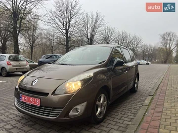 Авто Renault Grand Scenic 2012 № 8241853