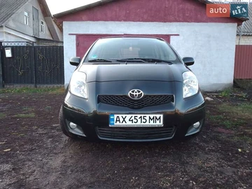 Авто Toyota Yaris 2010 № 8242258