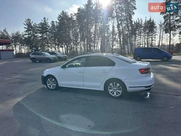 Авто Volkswagen Jetta 2015 № 8242378