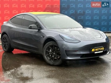 Авто Tesla Model 3 2018 № 8242433