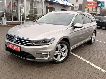 Авто Volkswagen Passat 2017 № 8242482