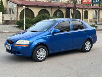 Авто Chevrolet Aveo 2004 № 8242701