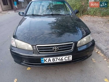 Авто Toyota Camry 2000 № 8242708