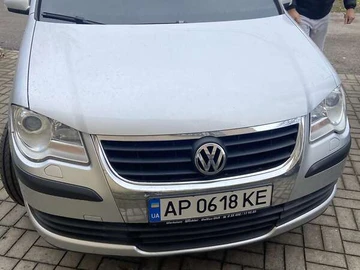 Авто Volkswagen Touran 2007 № 8242769