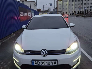 Авто Volkswagen E-Golf 2014 № 8242895