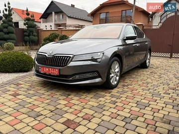 Авто Skoda Superb 2023 № 8243089