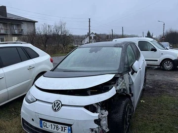 Авто Volkswagen Id 3 2023 № 8243501