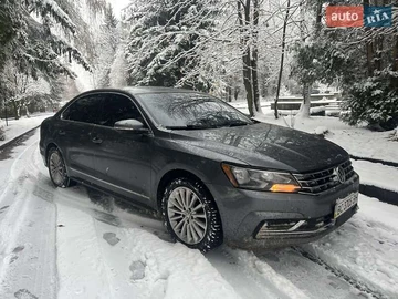 Авто Volkswagen Passat 2017 № 8243525