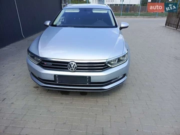 Авто Volkswagen Passat 2016 № 8243536
