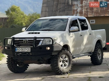 Авто Toyota Hilux 2011 № 8243542