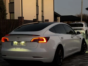 Авто Tesla Model 3 2020 № 8243599