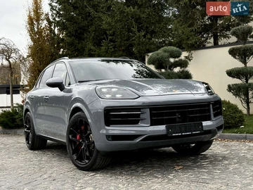 Авто Porsche Cayenne 2024 № 8243625