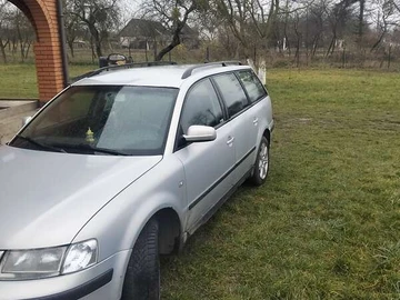 Авто Volkswagen Passat 2000 № 8243643