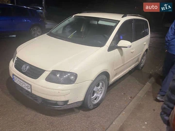 Авто Volkswagen Touran 2005 № 8243758