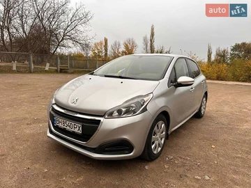 Авто Peugeot 208 2017 № 8243873