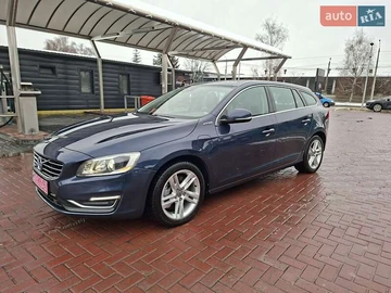 Авто Volvo V60 2014 № 8243978