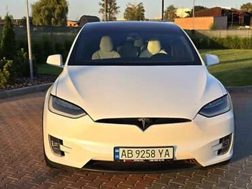 Авто Tesla Model X 2018 № 8244040