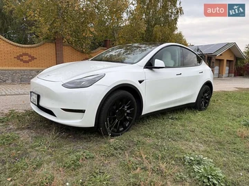 Авто Tesla Model Y 2021 № 8244043