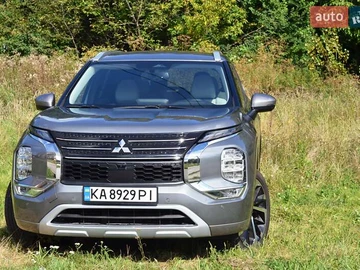 Авто Mitsubishi Outlander 2023 № 8244046
