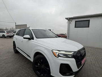 Авто Audi Q7 2024 № 8244297