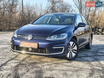 Авто Volkswagen E-Golf 2019 № 8244329