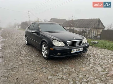 Авто Mercedes C-Class 2004 № 8244385