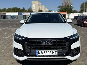 Авто Audi Q8 2019 № 8244417