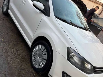 Авто Volkswagen Polo 2012 № 8244508