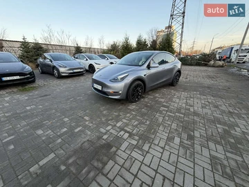 Авто Tesla Model Y 2024 № 8244788