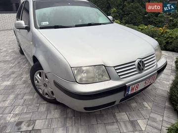 Авто Volkswagen Bora 1999 № 8245001