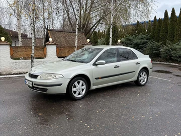 Авто Renault Laguna 2001 № 8245010