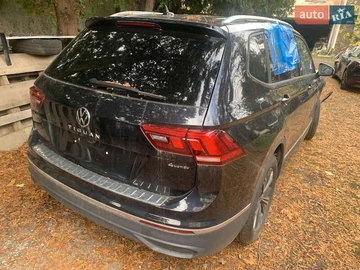 Авто Volkswagen Tiguan 2024 № 8245165