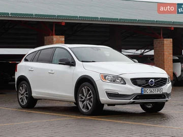 Авто Volvo V60 Cross Country 2016 № 8245176