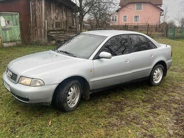 Авто Audi A4 1999 № 8245633