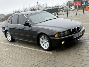 Авто BMW 5 Series 2002 № 8245759