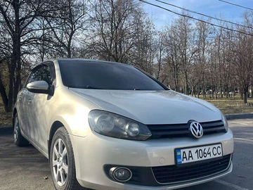 Авто Volkswagen Golf 2010 № 8245876