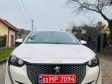 Авто Peugeot E-208 2020 № 8246120