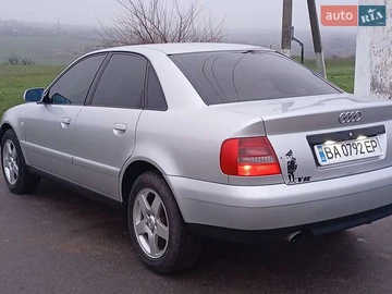Авто Audi A4 1999 № 8246615