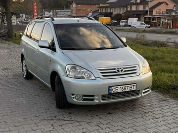 Авто Toyota Avensis Verso 2002 № 8246720
