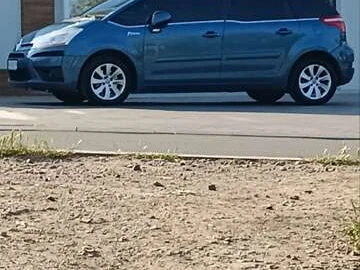 Авто Citroen C4 Picasso 2010 № 8247382