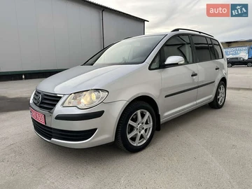 Авто Volkswagen Touran 2007 № 8247743