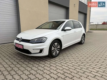 Авто Volkswagen E-Golf 2015 № 8247929