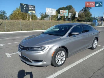 Авто Chrysler 200 2014 № 8247943