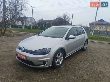 Авто Volkswagen E-Golf 2015 № 8248158