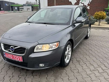 Авто Volvo V50 2012 № 8248167
