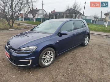 Авто Volkswagen E-Golf 2017 № 8248533