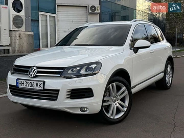 Авто Volkswagen Touareg 2013 № 8248798